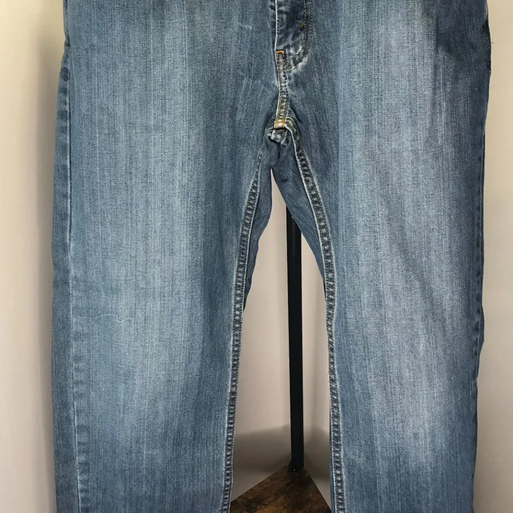 Men's Levi's Strauss Original Rivited 559 Style 32 x 30 - Picture 2 of 7